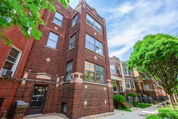 1104 N. Oakley Blvd. property